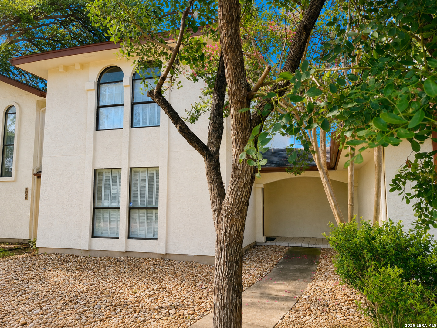 5868 Royal Ridge San Antonio, TX 78239 - Photo 3 of 20