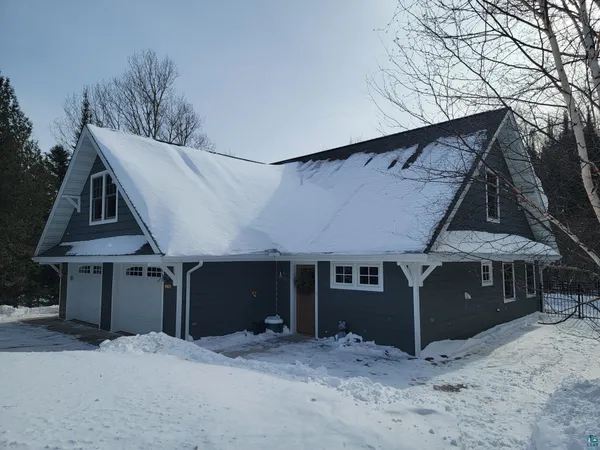 $670,000 | 526 West 5th Street, Grand Marais, MN 55604
