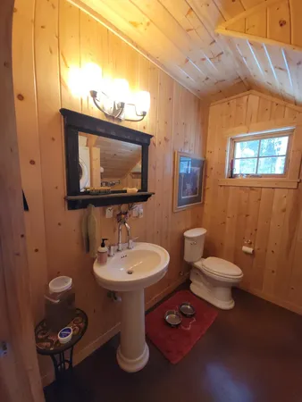 $670,000 | 526 West 5th Street, Grand Marais, MN 55604