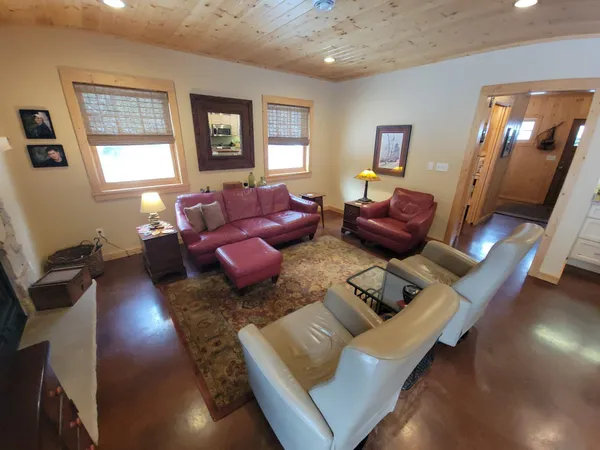 $670,000 | 526 West 5th Street, Grand Marais, MN 55604