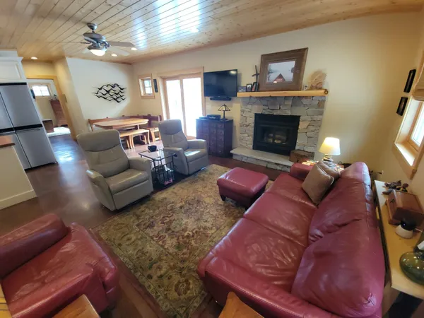 $670,000 | 526 West 5th Street, Grand Marais, MN 55604