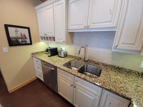 $670,000 | 526 West 5th Street, Grand Marais, MN 55604