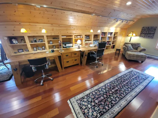 $670,000 | 526 West 5th Street, Grand Marais, MN 55604