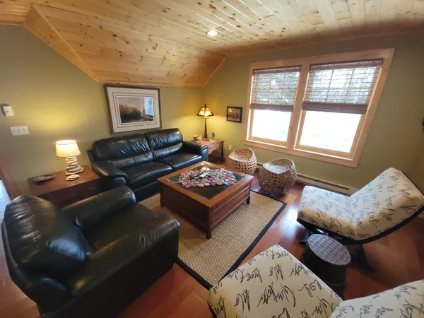 $670,000 | 526 West 5th Street, Grand Marais, MN 55604