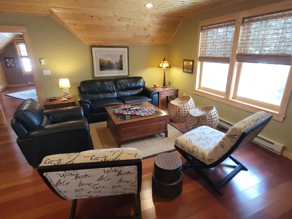 $670,000 | 526 West 5th Street, Grand Marais, MN 55604