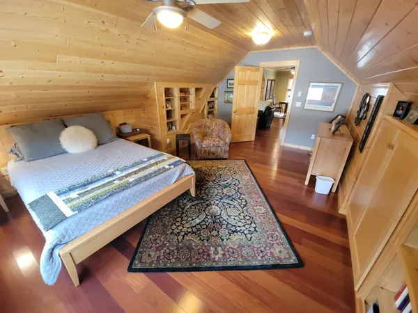 $670,000 | 526 West 5th Street, Grand Marais, MN 55604