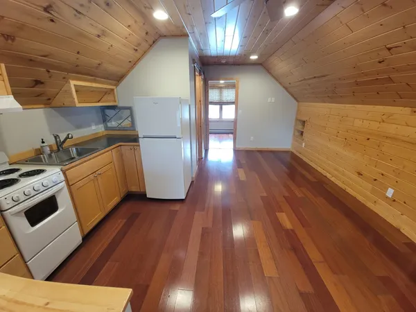 $670,000 | 526 West 5th Street, Grand Marais, MN 55604