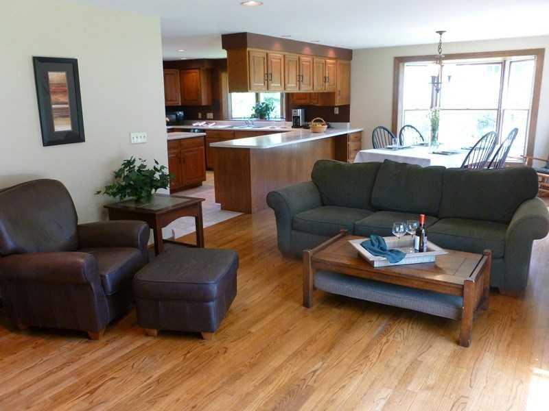 38 Pinewood Drive Cumberland Center, ME 04021 - Photo 4 of 20 Living Room.