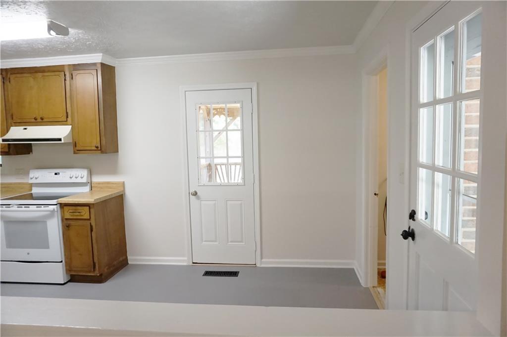 307 6th Avenue Winder, GA 30680 - Photo 6 of 15
