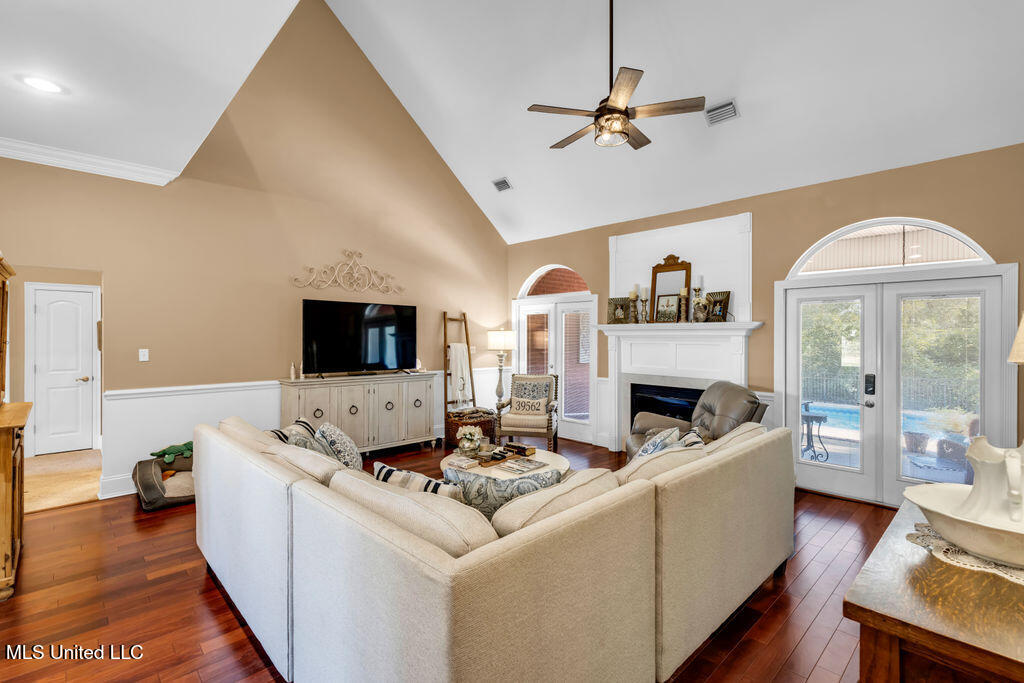 5402 Huckleberry Lane Moss Point, MS 39562 - Photo 16 of 63 5402HuckleberryLn-16