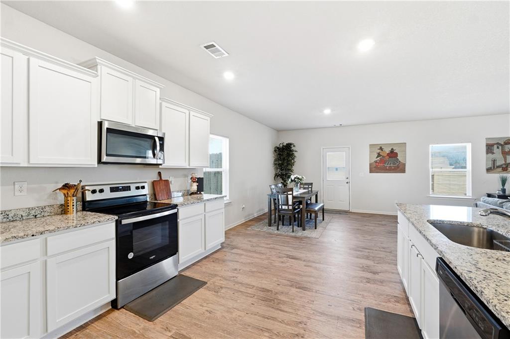 814 Robbie Lane Monroe, GA 30655 - Photo 7 of 35