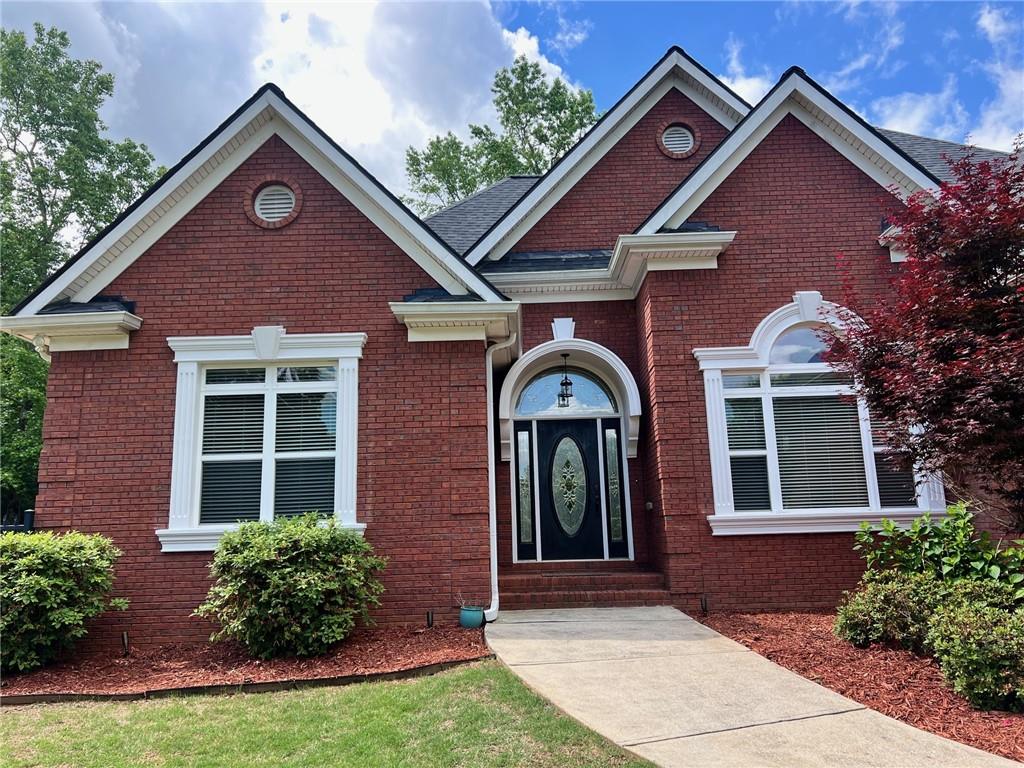194 Sweet Water Ridge Hoschton, GA 30548 - Photo 2 of 35