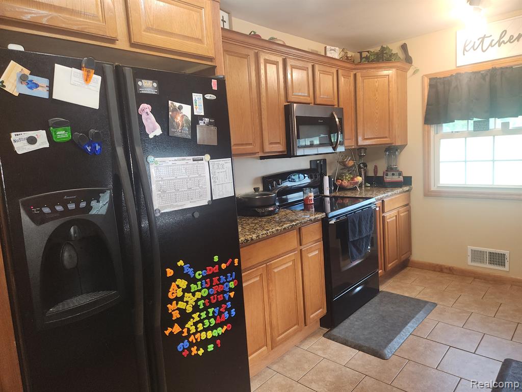 3255 West Frances Road Mount Morris, MI 48458 - Photo 6 of 17