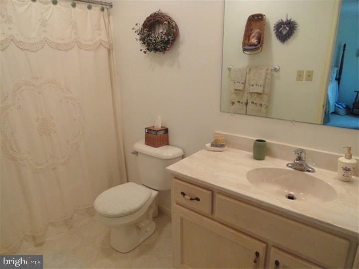 2339 Colflesh Road Perkiomenville, PA 18074 - Photo 13 of 25 Bathroom