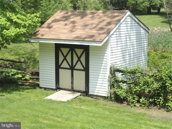 2339 Colflesh Road Perkiomenville, PA 18074 - Photo 20 of 25 Storage Shed