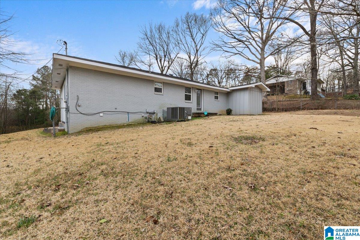 2012 Crawford Street Guntersville, AL 35976 - Photo 32 of 40