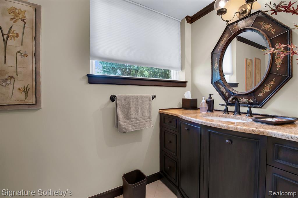 7252 Stonebrook Road West Bloomfield, MI 48322 - Photo 25 of 38