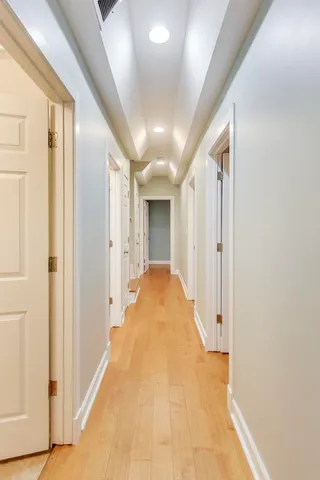 $399,000 | 1416 West Farwell Avenue, Unit 1R, Chicago, IL 60626