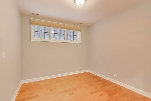 $399,000 | 1416 West Farwell Avenue, Unit 1R, Chicago, IL 60626