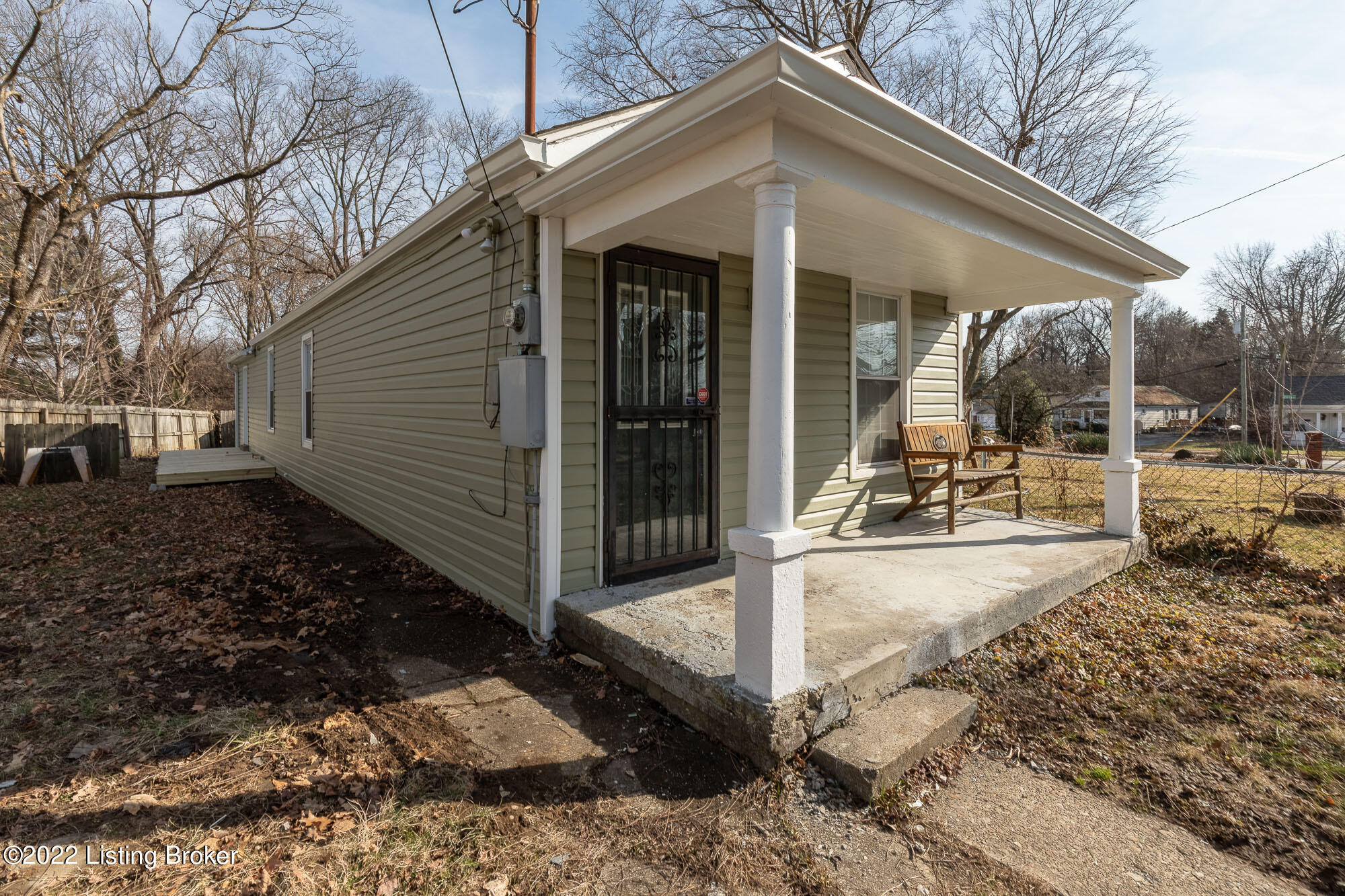 3012 University Road Louisville, KY 40206 - Photo 2 of 30 University002