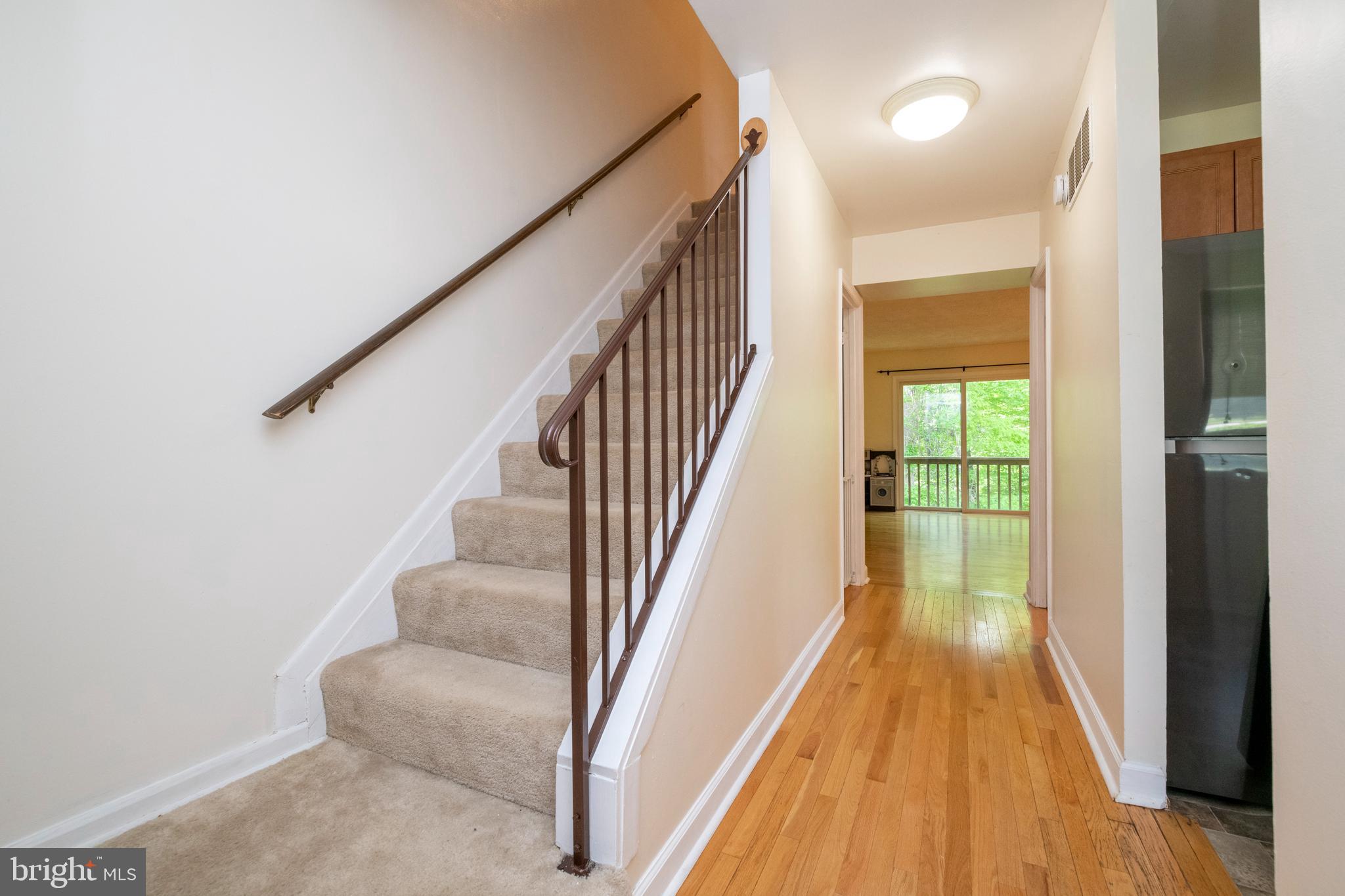 9376 Pan Ridge Road, Unit 9376 Parkville, MD 21234 - Photo 3 of 32 Hardwood flooring