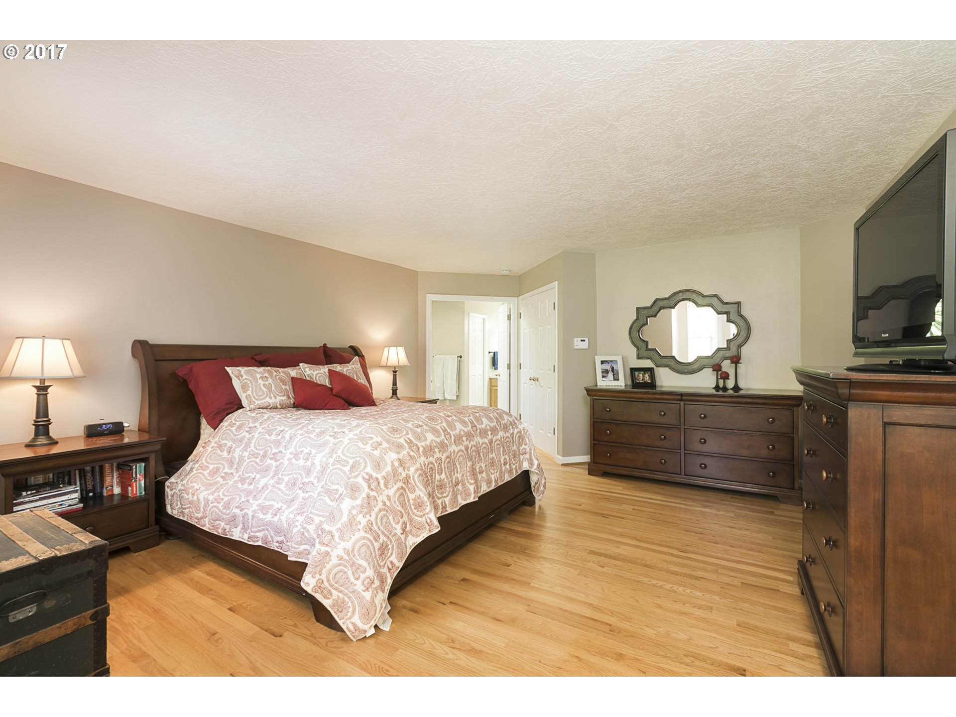 1710 Northwest Mill Pond Road Portland, OR 97229 - Photo 13 of 27 Gallery Image 13