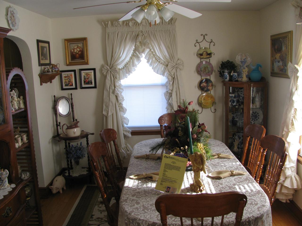 1633 Reece Road Salem, VA 24153 - Photo 8 of 16 The Dining room of the home