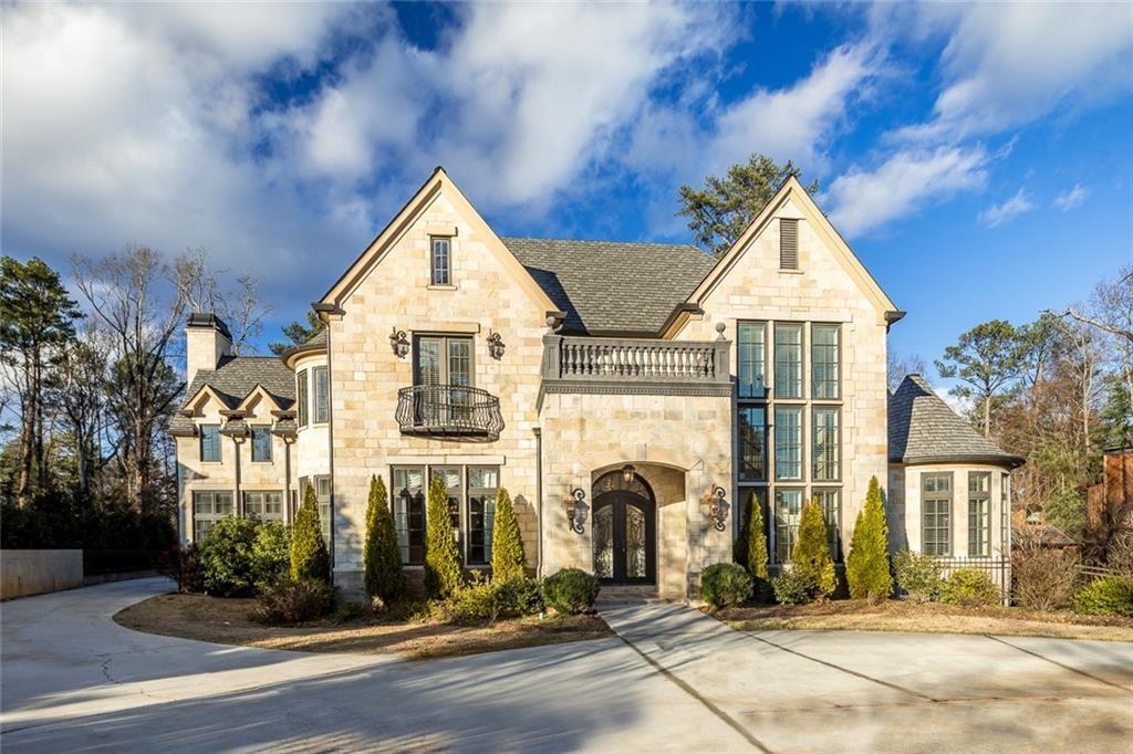 35 Mt Paran Road Northwest Sandy Springs, GA 30327 - Photo 3 of 61