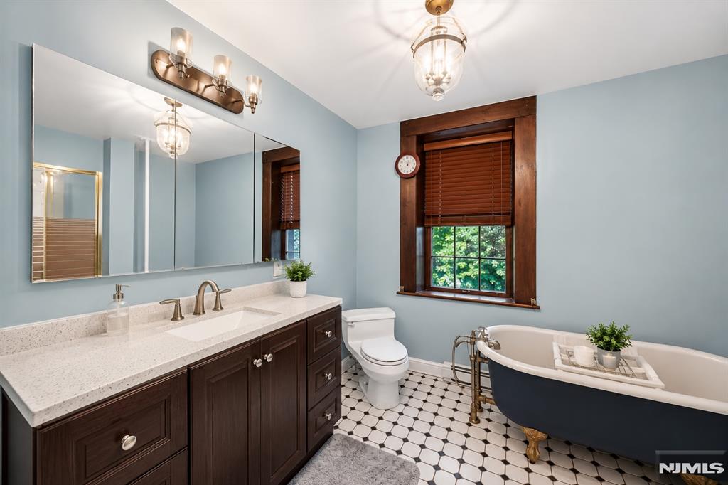 111 Madison Avenue Cresskill, NJ 07626 - Photo 17 of 24