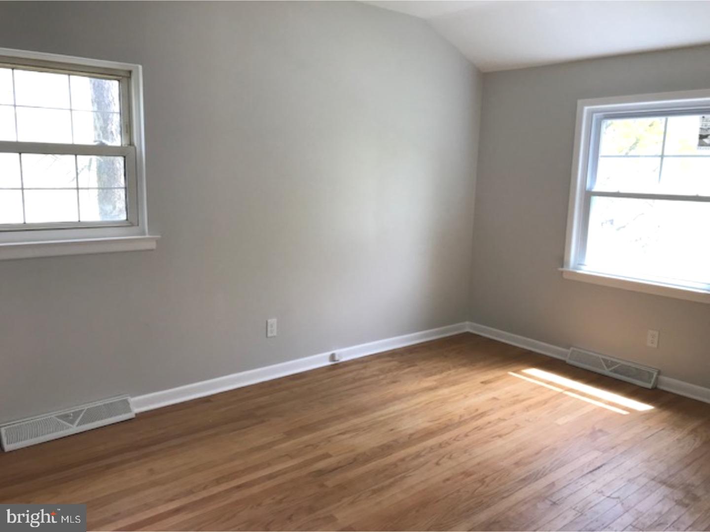 1025 Surrey Road Somerdale, NJ 08083 - Photo 5 of 9 Gallery Image 5