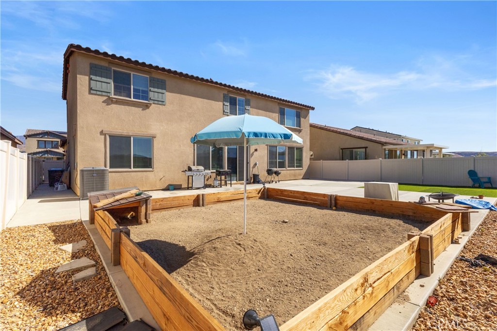 5762 Verde Way Banning, CA 92220 - Photo 29 of 33
