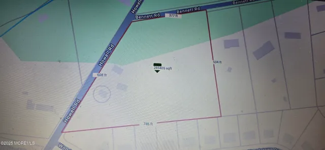 a street sign on a street sign