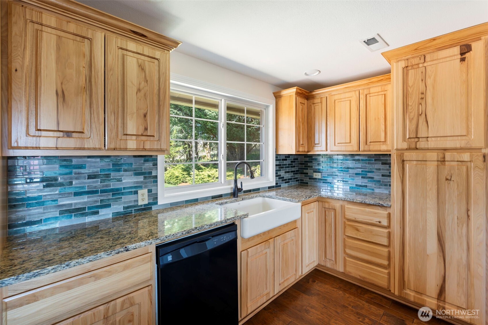 124 Gunnell Road Winlock, WA 98596 - Photo 8 of 40