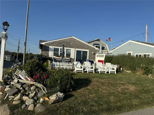 $2,200 | 49 Shore Road, Narragansett, RI 02882