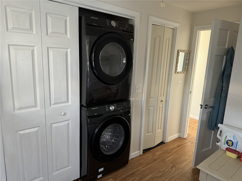 49 Shore Road Narragansett, RI 02882 - Photo 7 of 9