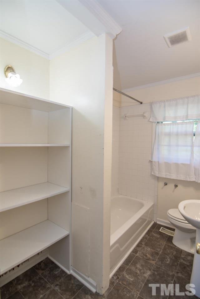 2818 Fairlawn Road Durham, NC 27705 - Photo 14 of 28 Gallery Image 14
