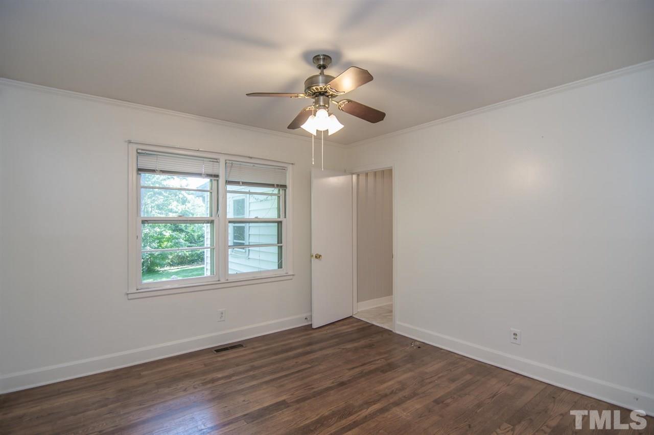 2818 Fairlawn Road Durham, NC 27705 - Photo 10 of 28 Gallery Image 10