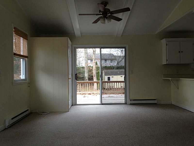 120 Cedar Island Road Narragansett, RI 02882 - Photo 6 of 12 Living Room.