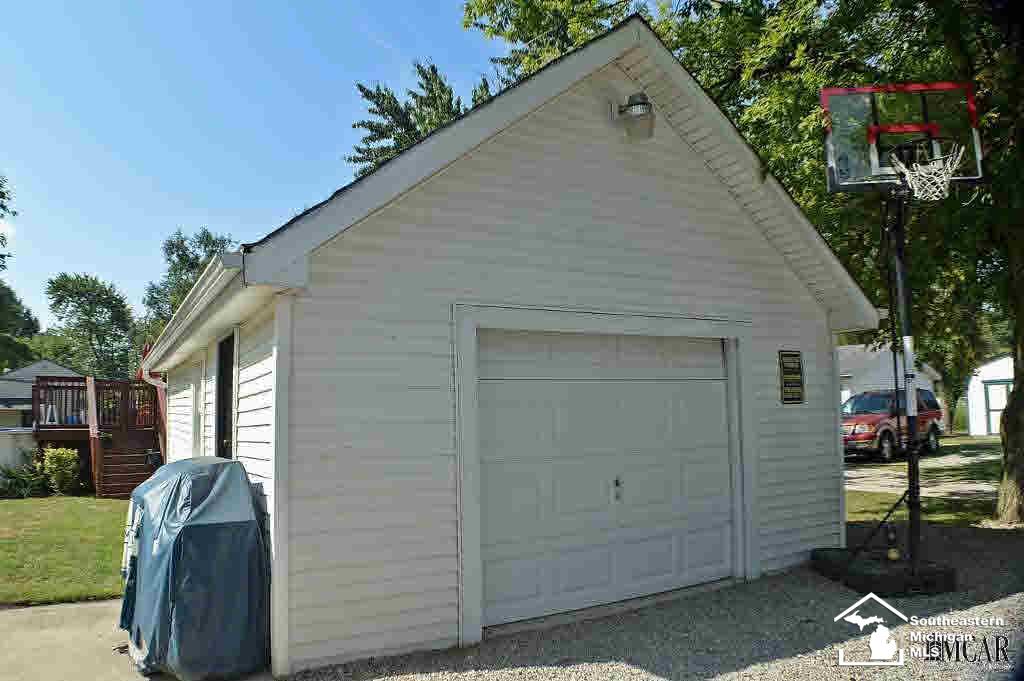 1303 Samaria Road Temperance, MI 48182 - Photo 15 of 16 21200826-14.JPG