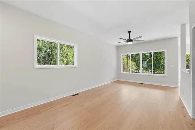 $750,000 | 205-207 Northwest Orchard Drive, Lee's Summit, MO 64063