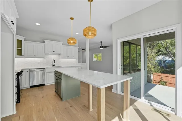 $700,000 | 205-207 Northwest Orchard Drive, Lee's Summit, MO 64063