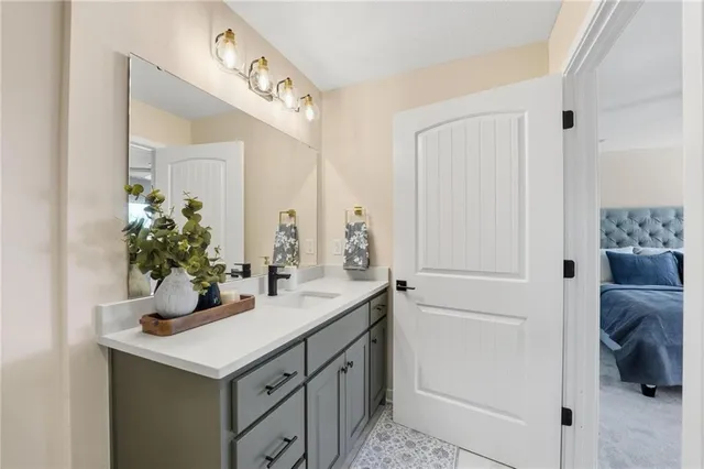 $700,000 | 205-207 Northwest Orchard Drive, Lee's Summit, MO 64063