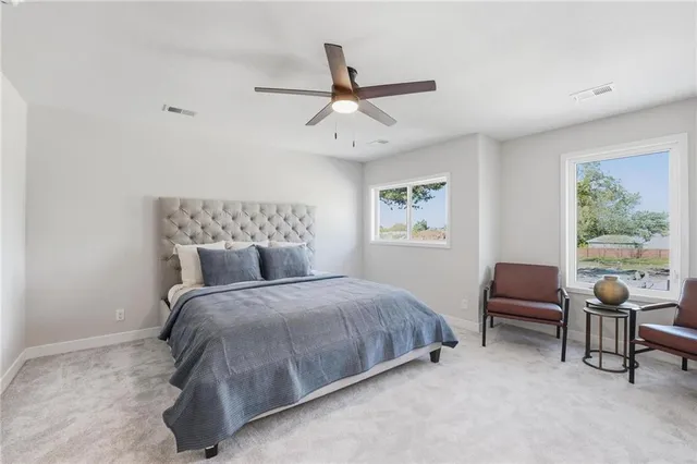 $750,000 | 205-207 Northwest Orchard Drive, Lee's Summit, MO 64063