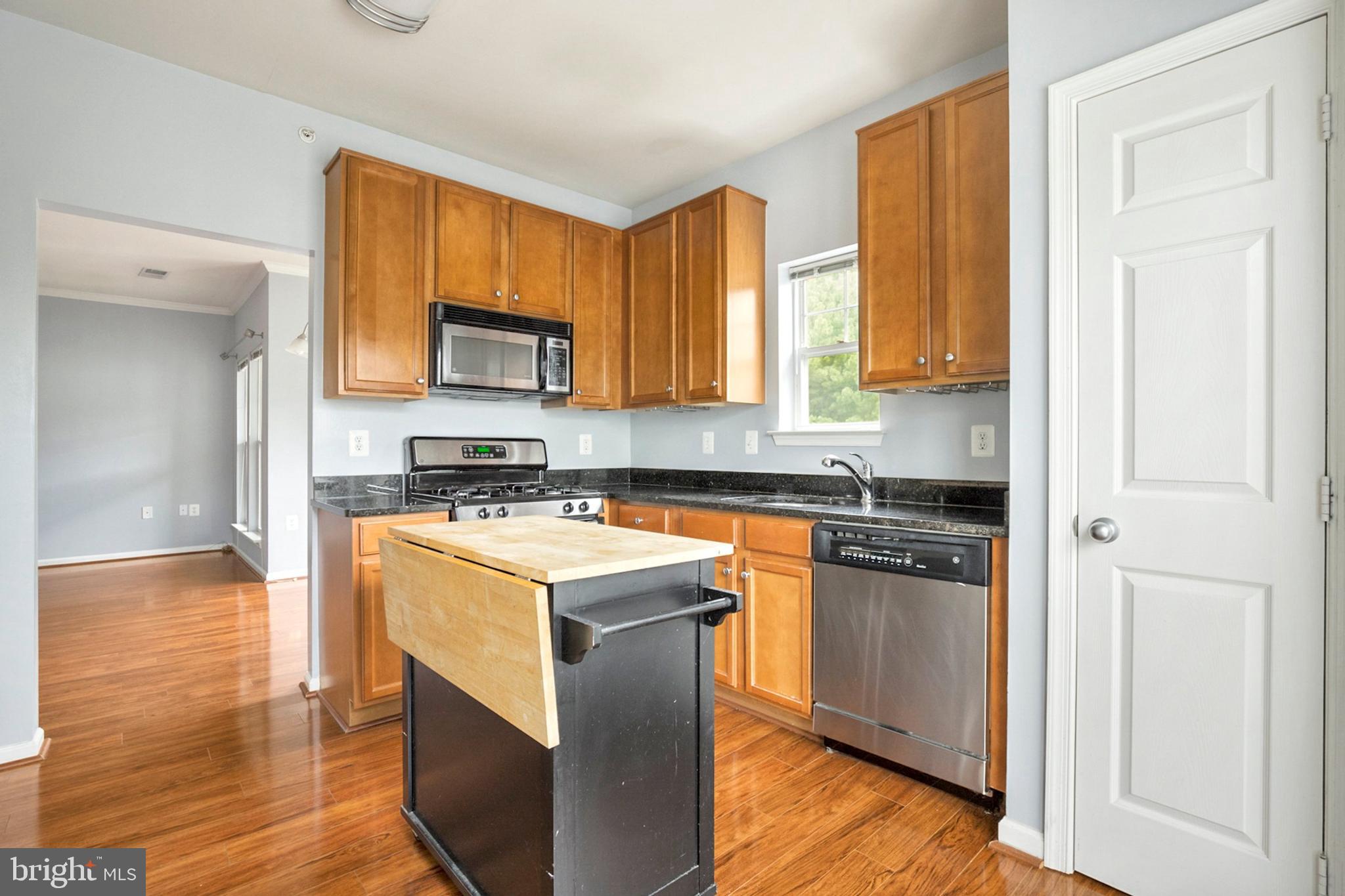 1501 North Point Drive, Unit 304 Reston, VA 20194 - Photo 11 of 28 Gallery Image 11