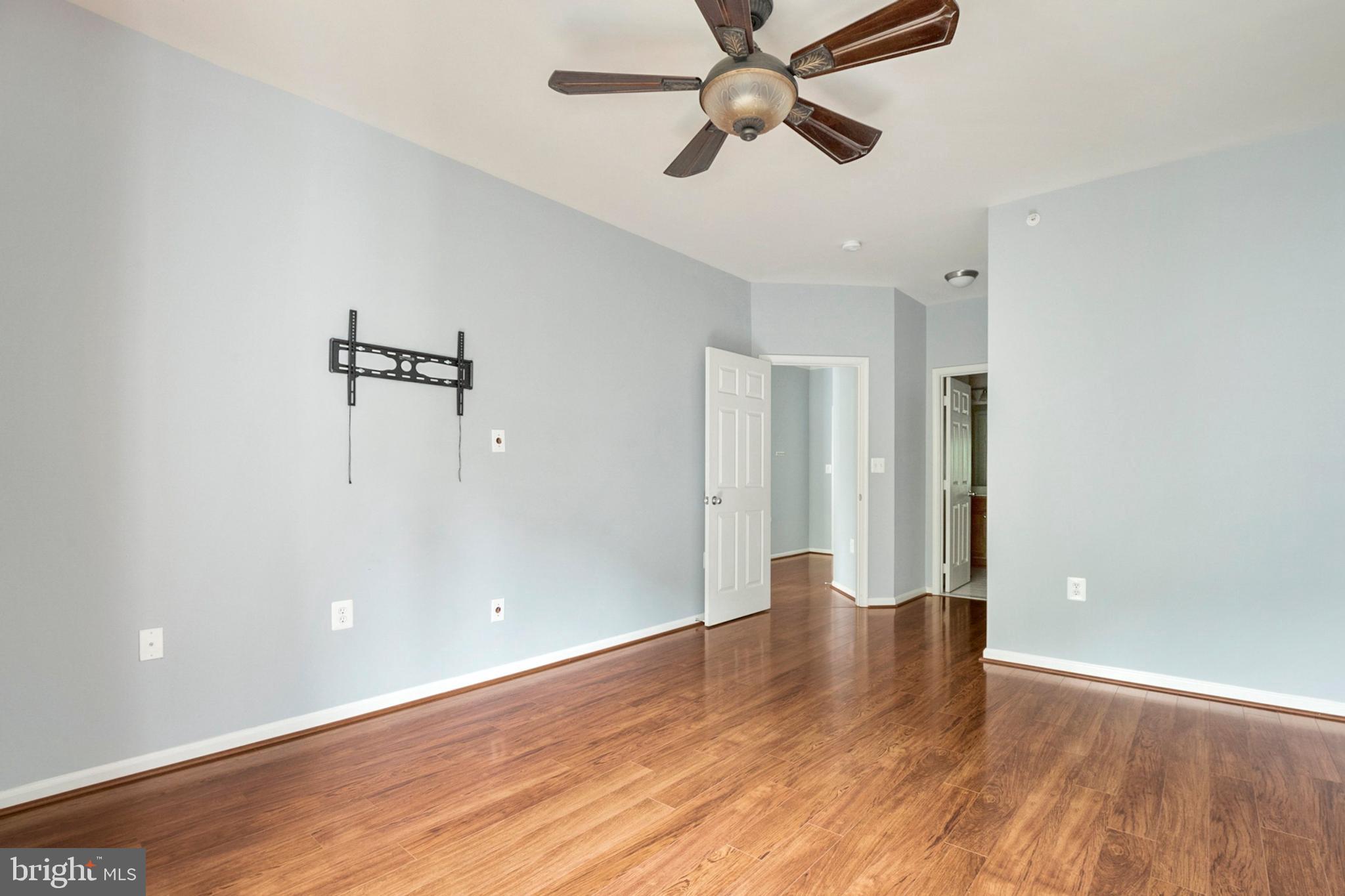 1501 North Point Drive, Unit 304 Reston, VA 20194 - Photo 13 of 28 Gallery Image 13