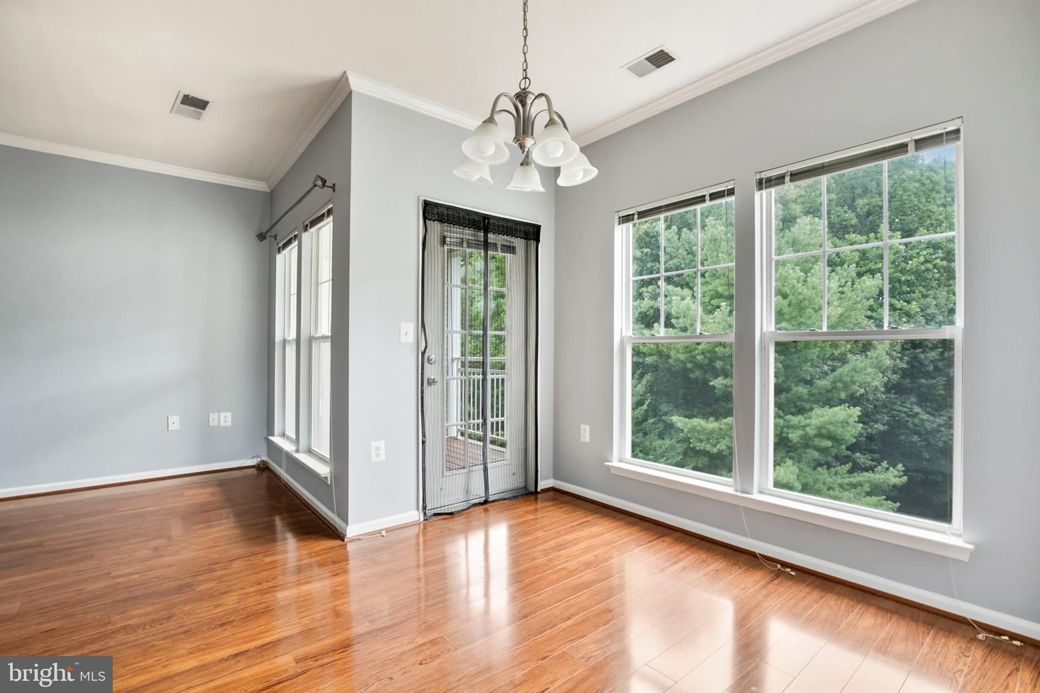 1501 North Point Drive, Unit 304 Reston, VA 20194 - Photo 5 of 28 Gallery Image 5