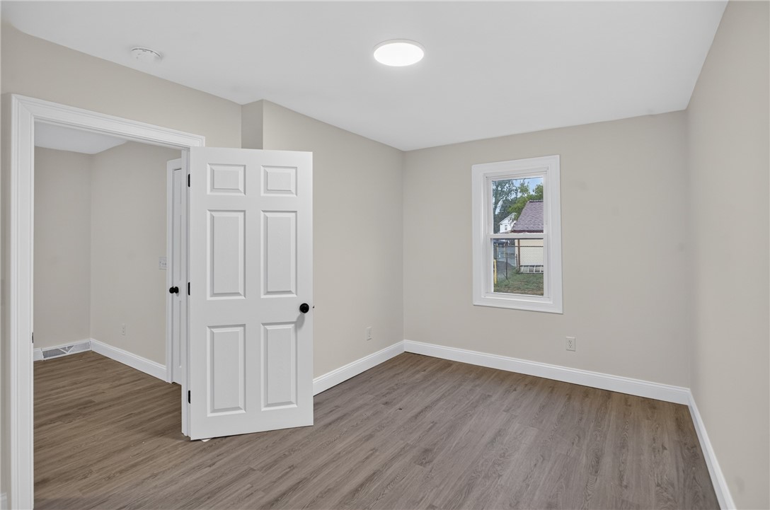68 Uncas Street Warwick, RI 02889 - Photo 31 of 43