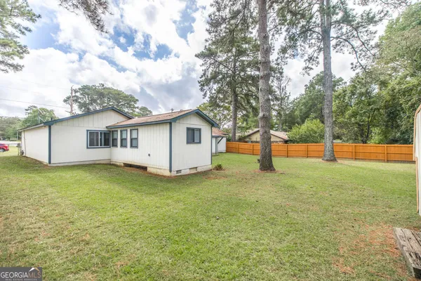 $259,900 | 221 Gilchrist Drive, Warner Robins, GA 31093