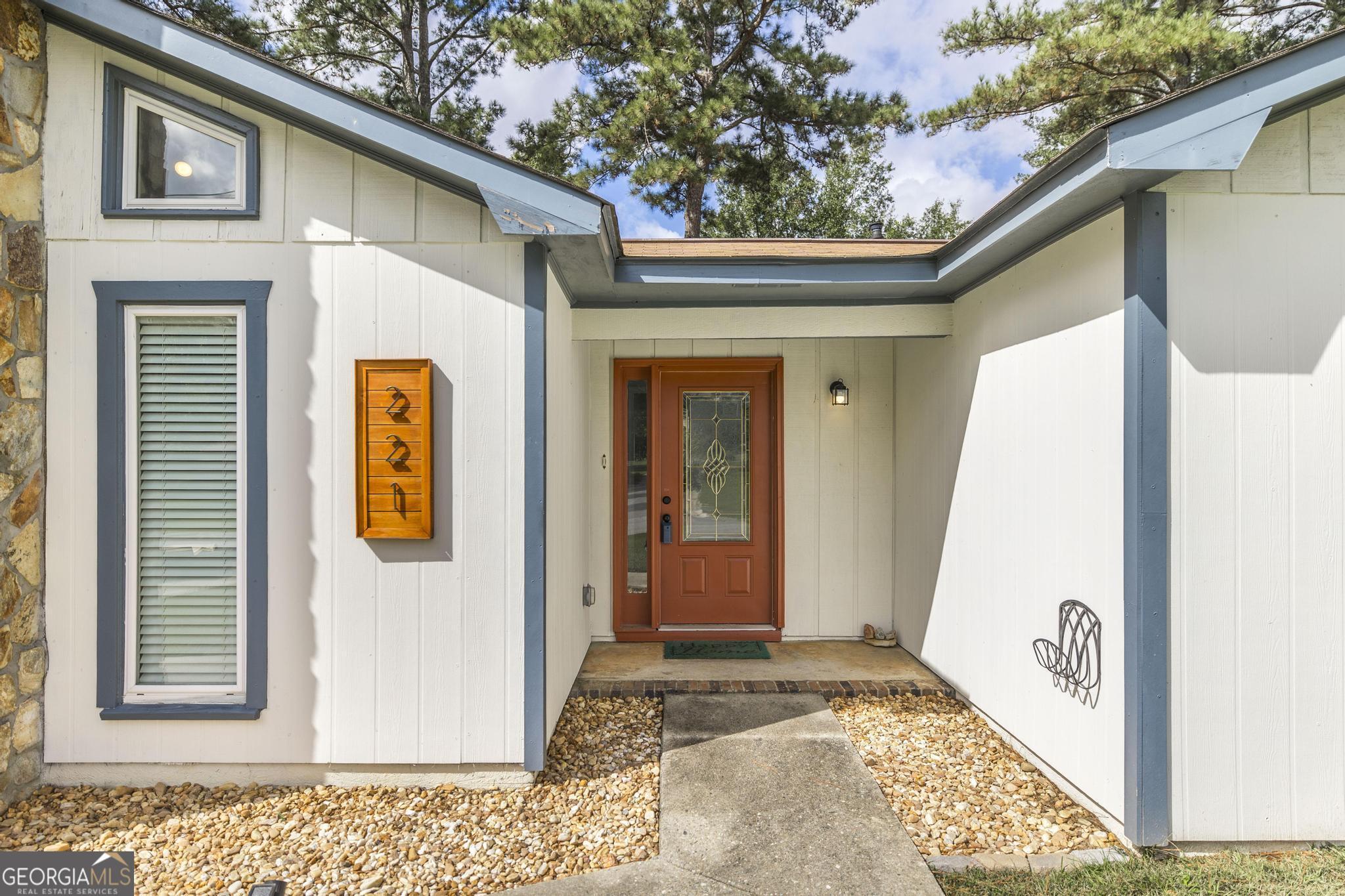 221 Gilchrist Drive Warner Robins, GA 31093 - Photo 4 of 33 a view of a entryway door of the house