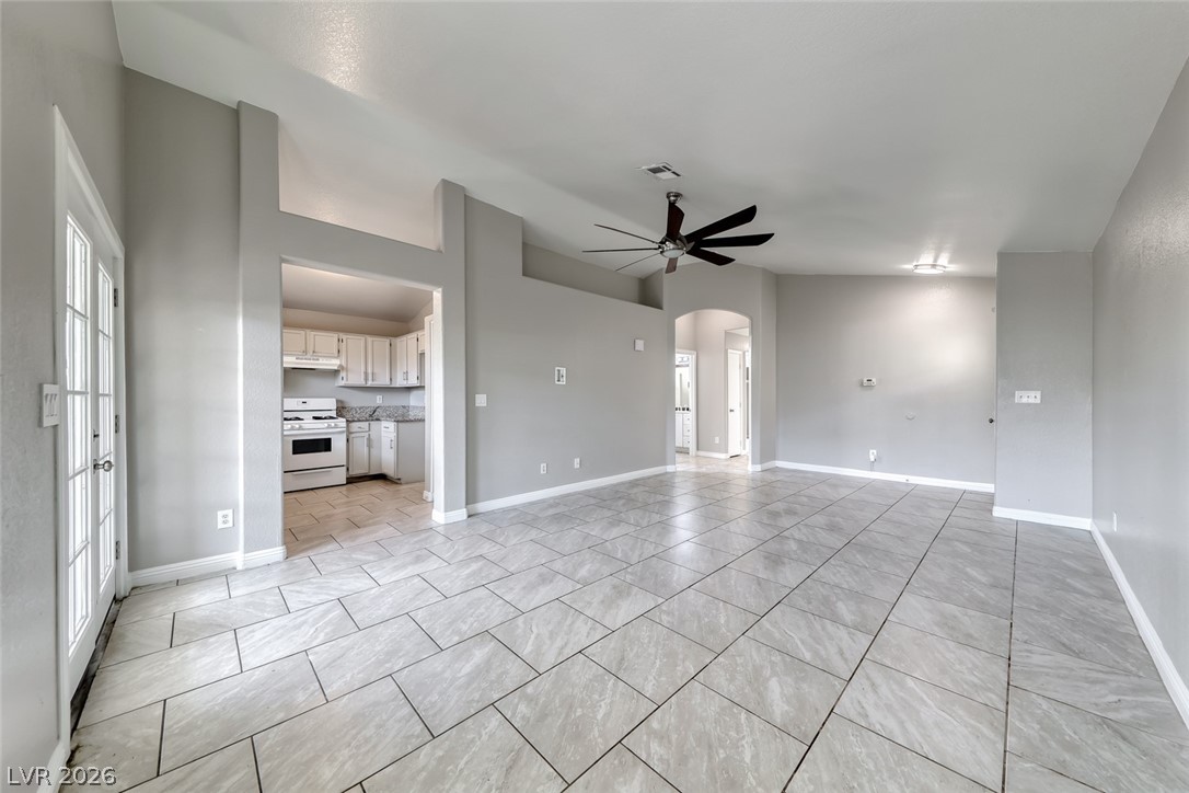 4669 Spitfire Street Las Vegas, NV 89115 - Photo 7 of 31